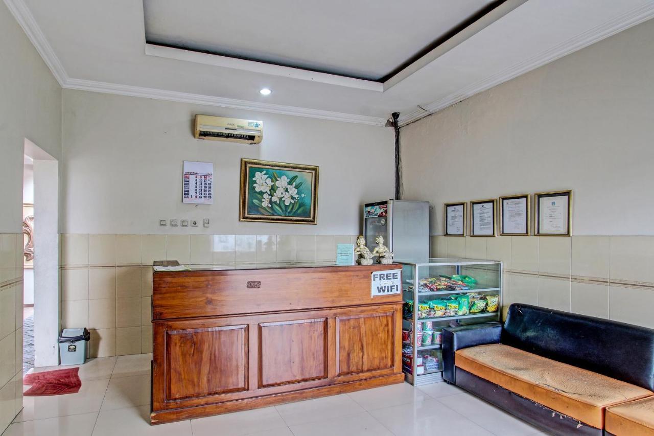 OYO 91785 Hotel Srikandi Kalasan Tanjungtirto Esterno foto