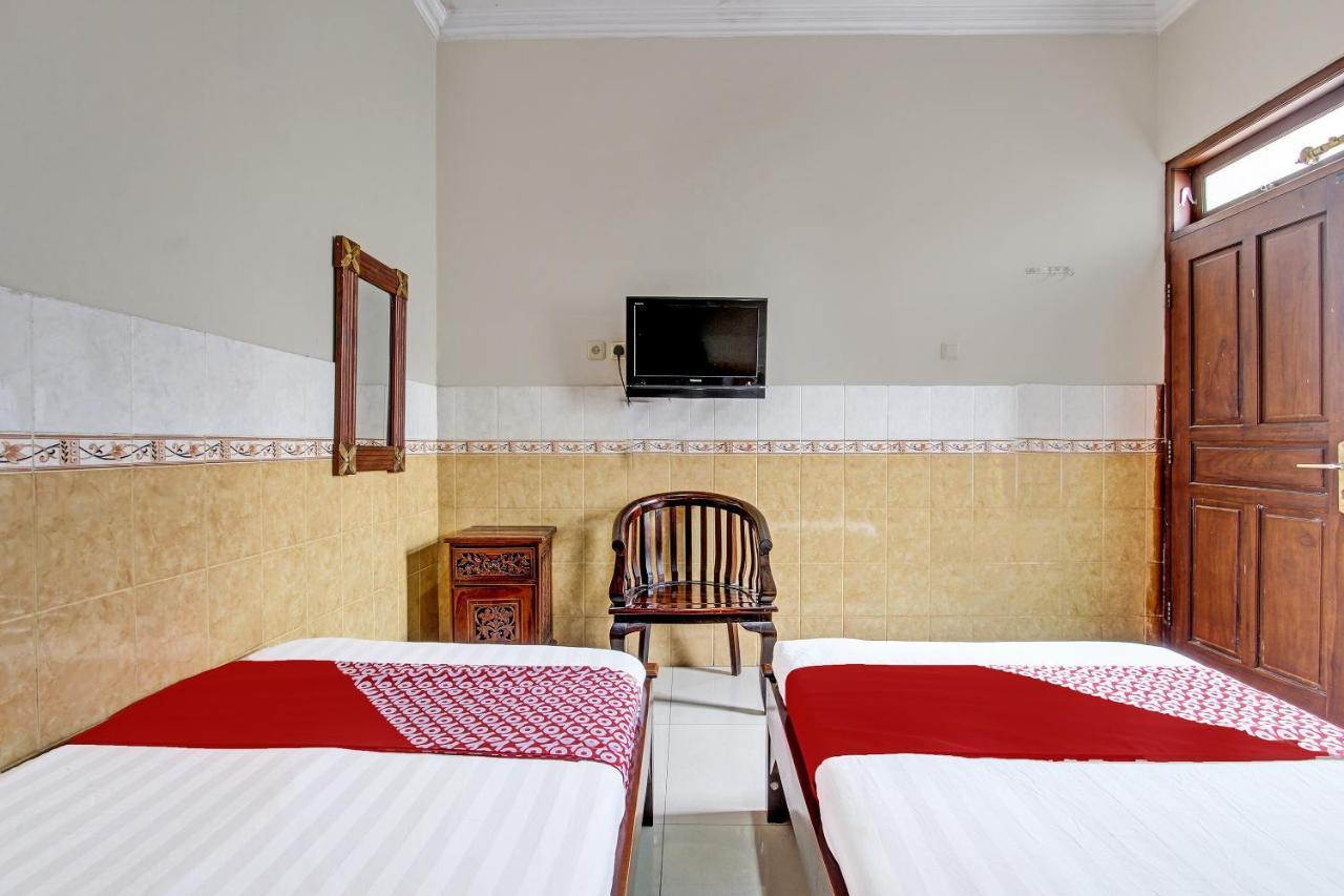 OYO 91785 Hotel Srikandi Kalasan Tanjungtirto Esterno foto