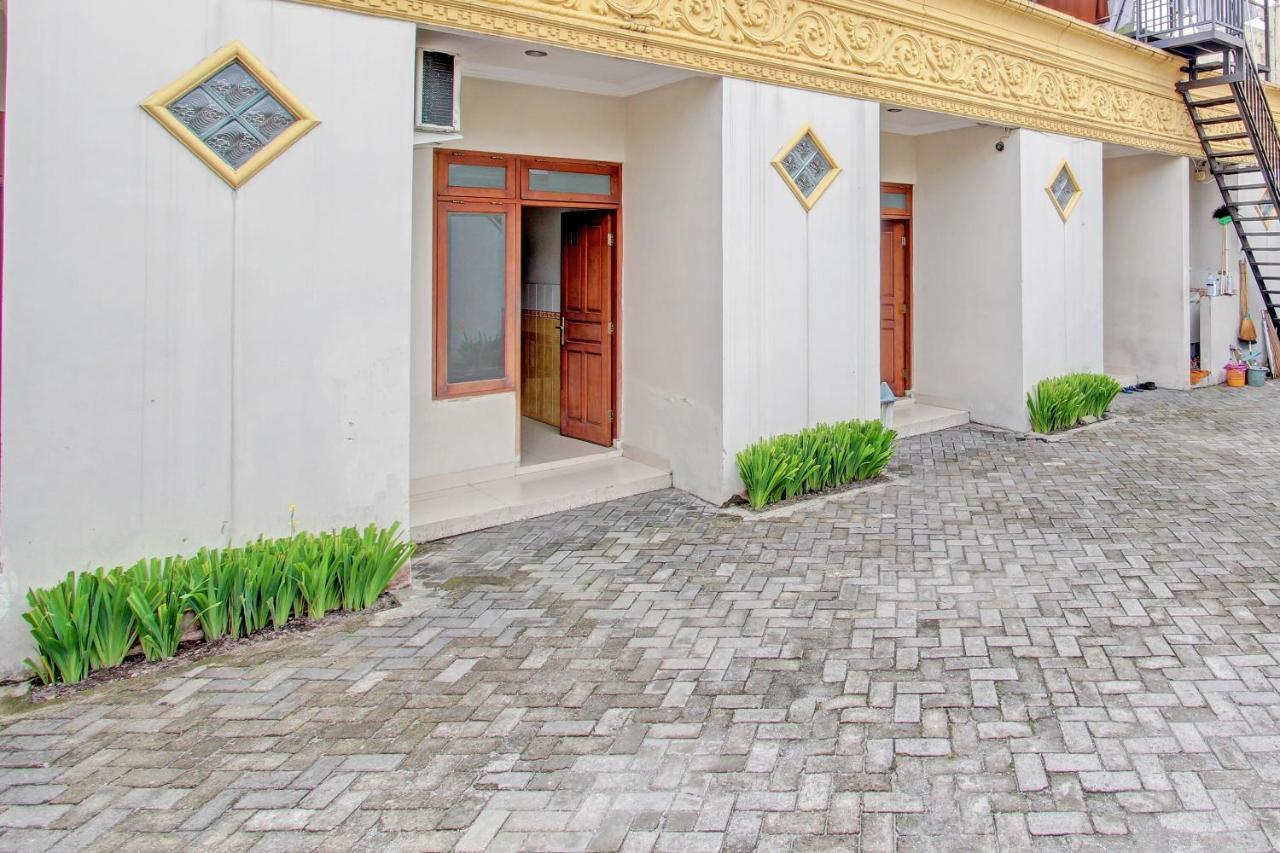 OYO 91785 Hotel Srikandi Kalasan Tanjungtirto Esterno foto